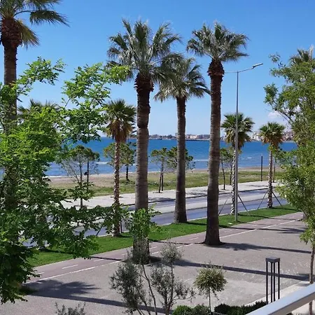 Lejlighed G Balcony